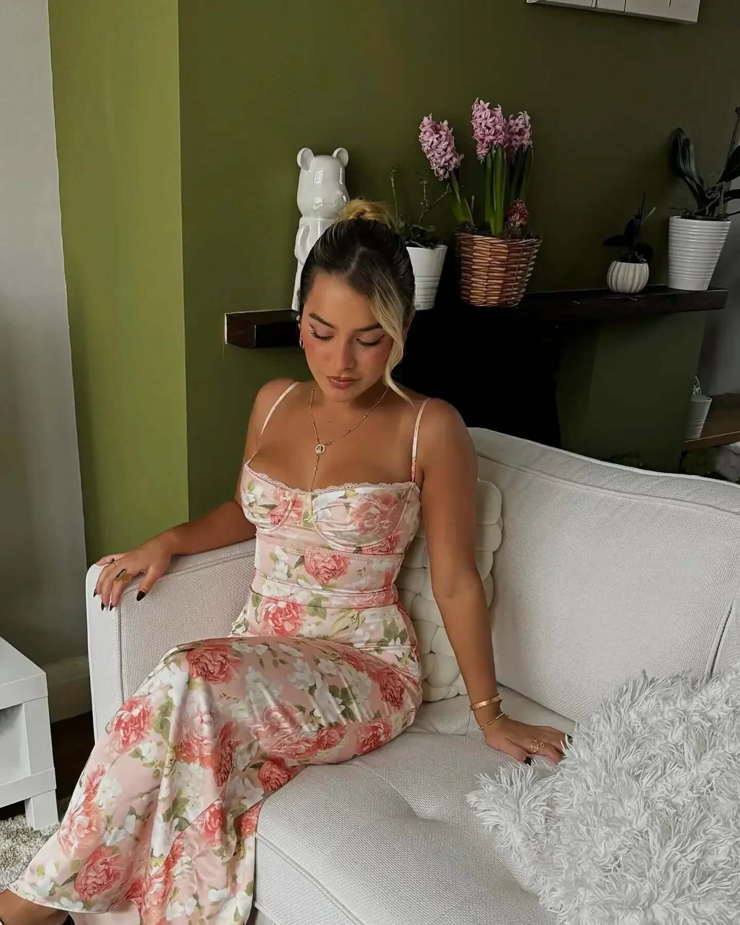 Lydia - Elegant Floral Dress - Lena Muse